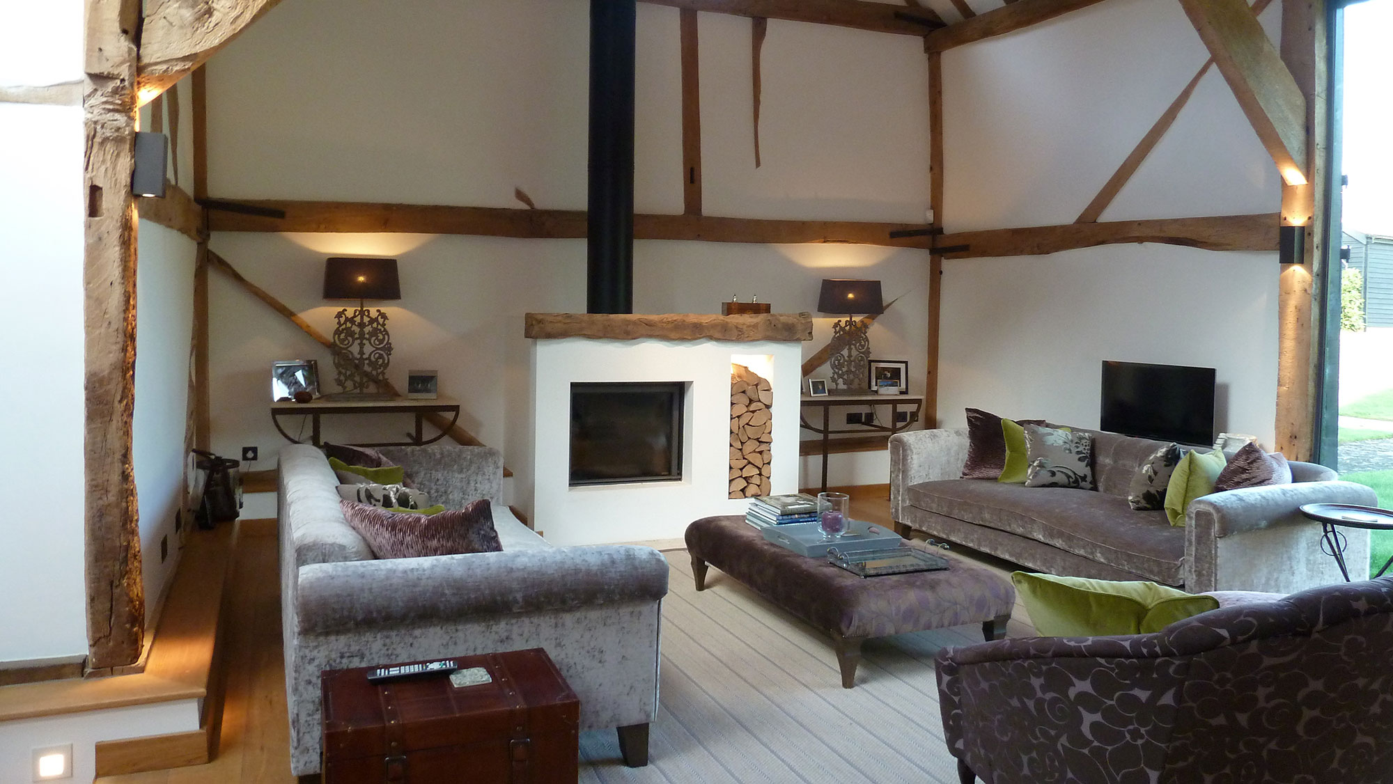 Interior of barn - Castle Eaton Construction, Surrey